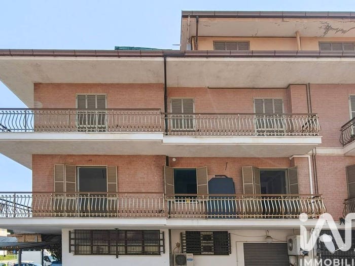 Appartamento trilocale in vendita in Quartiere CAPPARUCCIA, Ponzano di Fermo