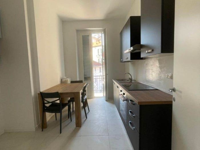 Appartamento trilocale in vendita in Via Magenta, Bosto, Varese