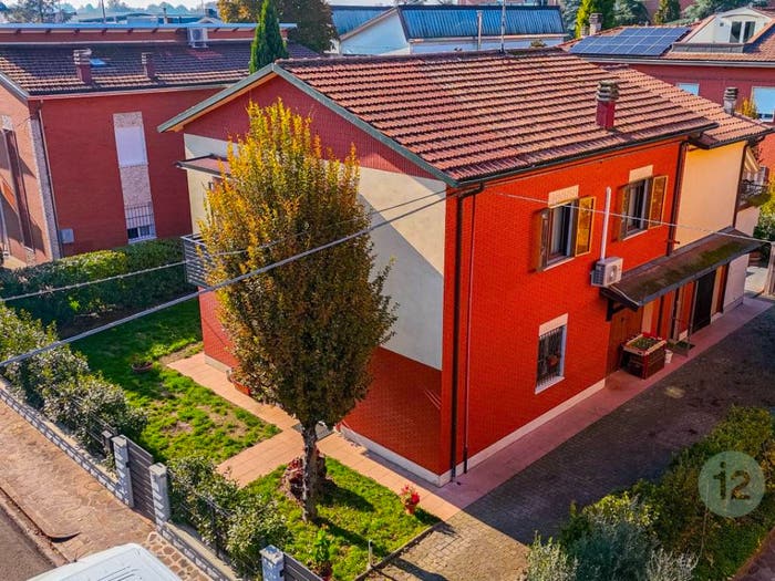 Casa con 6 locali in vendita in Via fratelli Cairoli, Quartirolo Meloni, Carpi