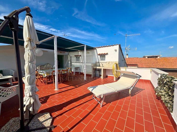 Appartamento quadrilocale in vendita in Via Elena, Torre Marina Lido di Tirrenella, Ardea