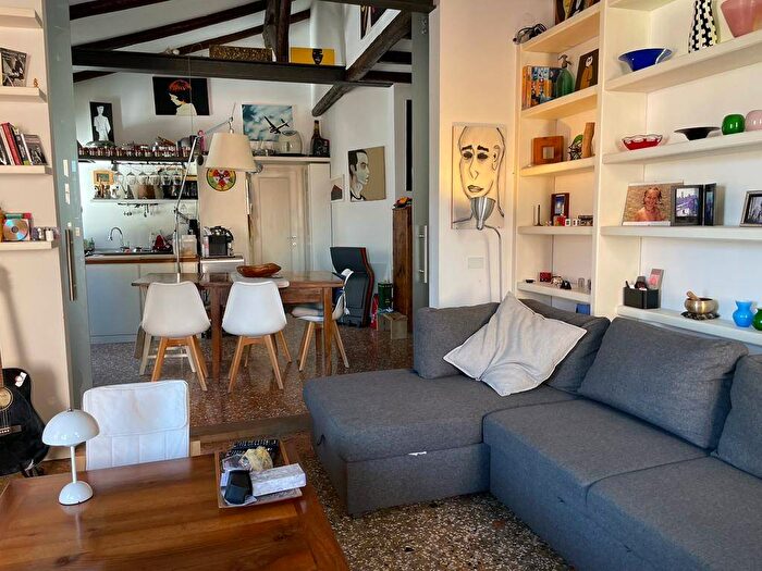 Appartamento con 6 locali in vendita in Cannaregio, Guglie San Leonardo, Venezia