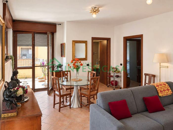 Appartamento trilocale in vendita in Via Salvatore Quasimodo, Albuzzano