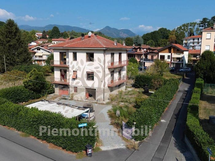 Casa con 6 locali in vendita in Via Raffaello, San Bernardino, Trana