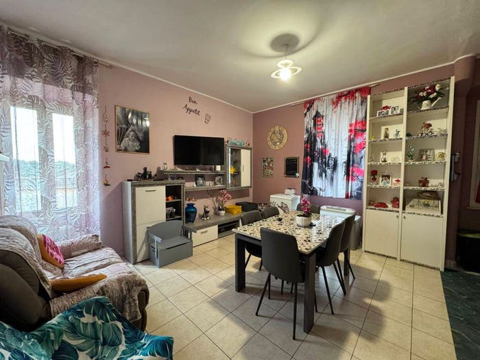 Appartamento trilocale in vendita in Via Giuseppe Stendardi, Piansano