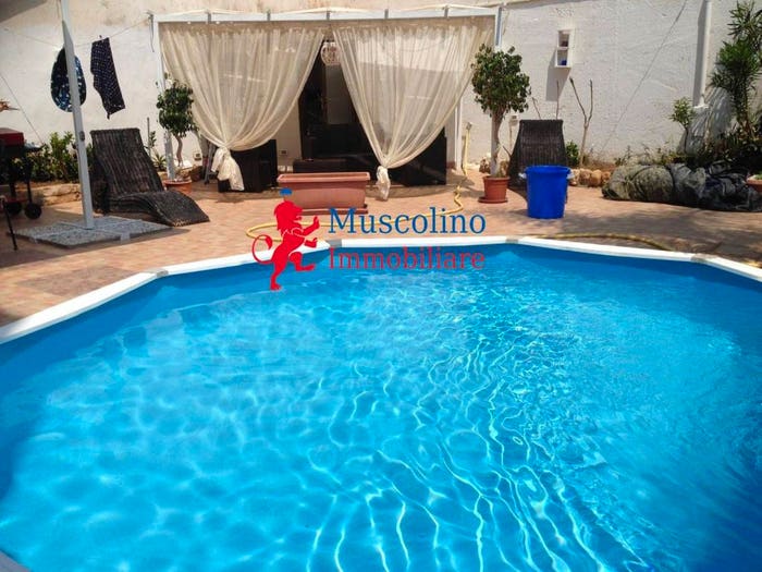 Appartamento con 5 locali in vendita in Via Castelvetrano Lungomare San Vito, Mazara del Vallo
