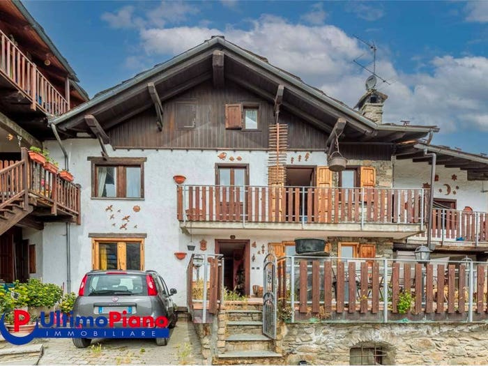 Casa con 6 locali in vendita in Frazione Arpuilles, Arpuilles, Aosta