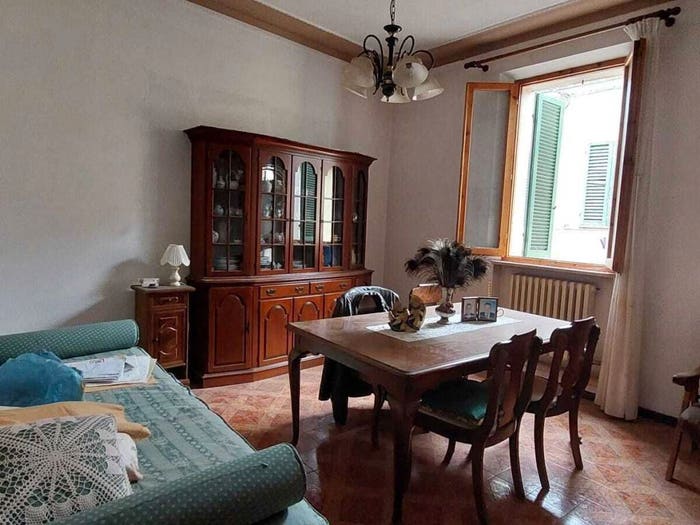 Appartamento con 5 locali in vendita in Via Luigi Magi, Centro, Asciano