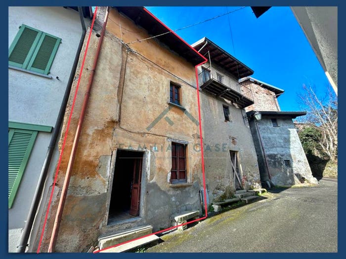 Casa bilocale in vendita in Via Monte Grappa, Cazzago Brabbia