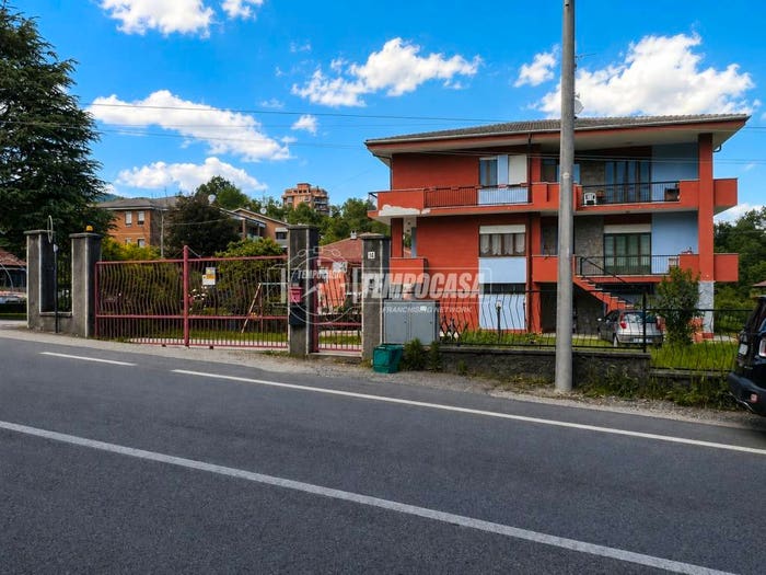 Casa con 6 locali in vendita in Frazione Crosi, Centro, Forno Canavese