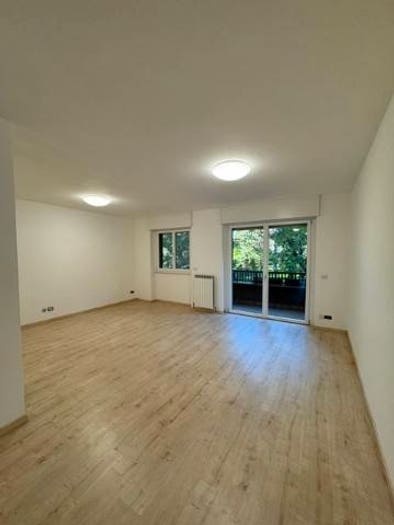 Appartamento trilocale in vendita in Centro, Assago