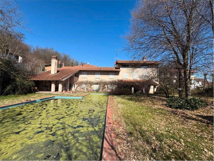 Casa con 6 locali in vendita in Centro, Borgomanero