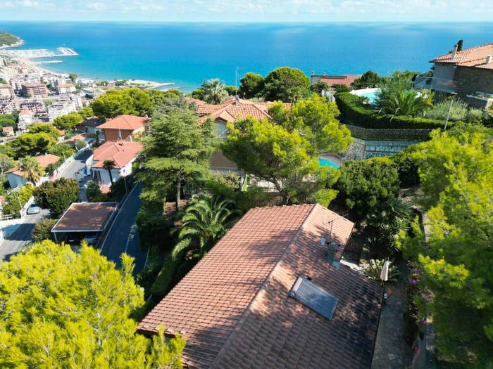 Casa con 6 locali in vendita in Marina Di Andora, Andora