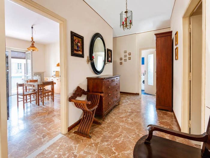 Appartamento quadrilocale in vendita in Via Vittorio Veneto, Centro, Borgosesia