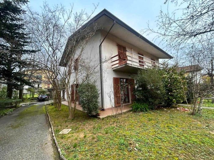 Casa con 6 locali in vendita in Colombiera Molicciara, Castelnuovo Magra