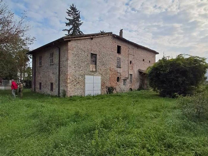 Casa con 6 locali in vendita in Centro, Calendasco