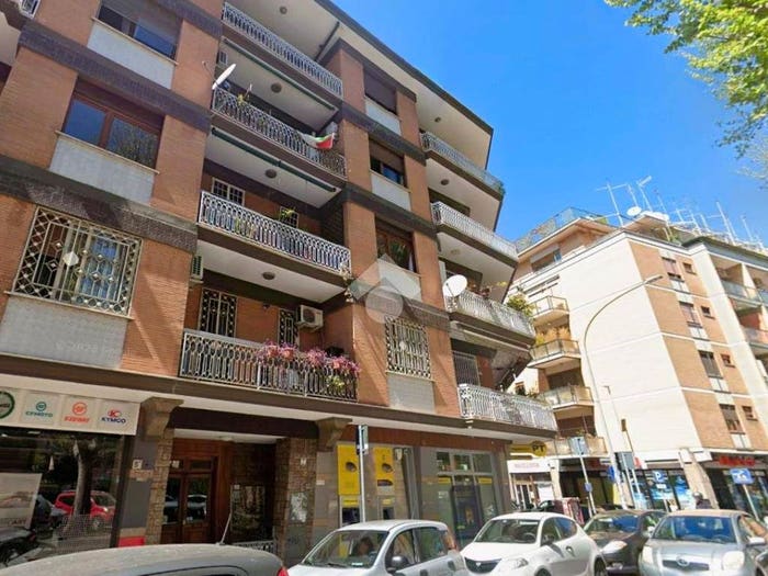 Appartamento trilocale in vendita in Viale Pantelleria, Conca d'Oro Valli, Roma