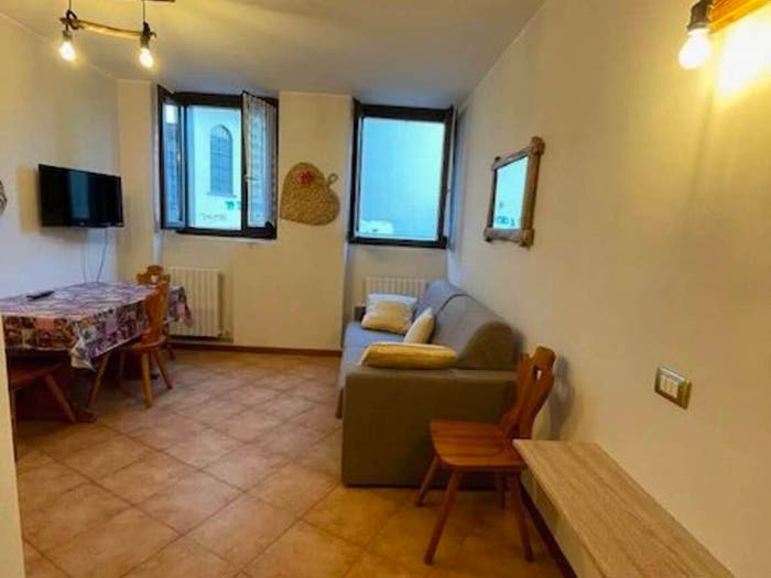 Appartamento bilocale in vendita in Piazza GGaribaldi, Centro, Barzio