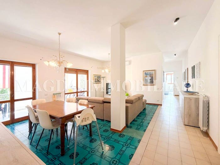 Appartamento trilocale in vendita in Via dei Mughetti, Cerenova, Cerveteri