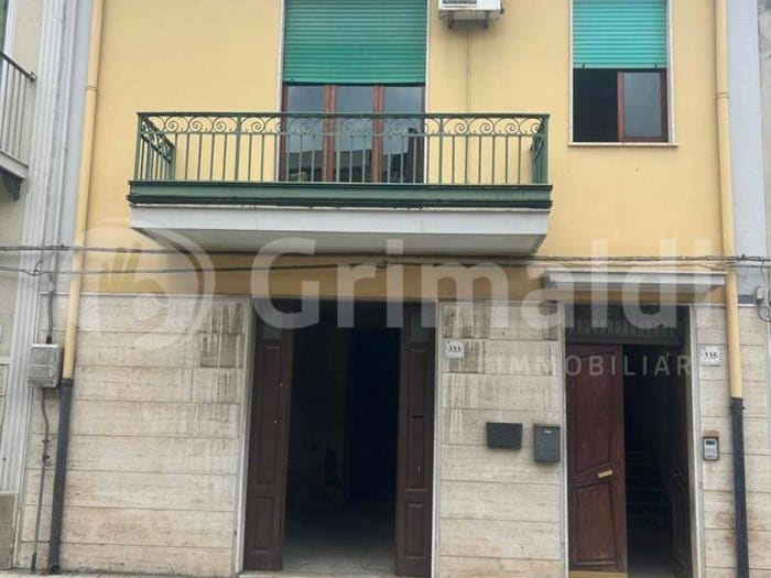 Casa trilocale in vendita in VIA GARIBALDI, Centro, Barcellona Pozzo di Gotto