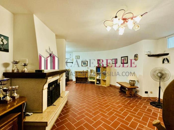 Casa con 5 locali in vendita in Via Pernice, Romagnano, Massa