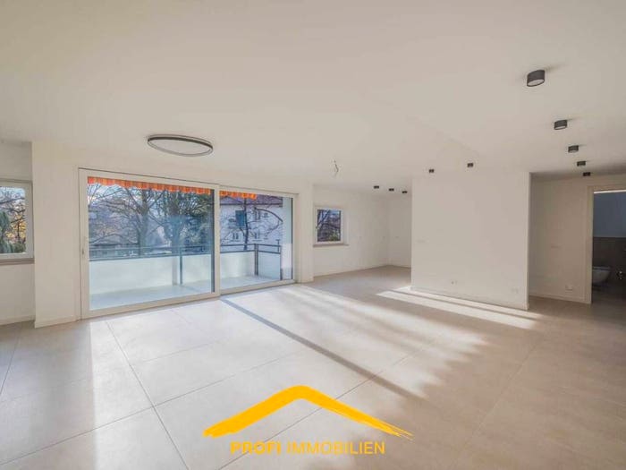 Appartamento quadrilocale in vendita in Via Karl Wolf, Centro, Merano