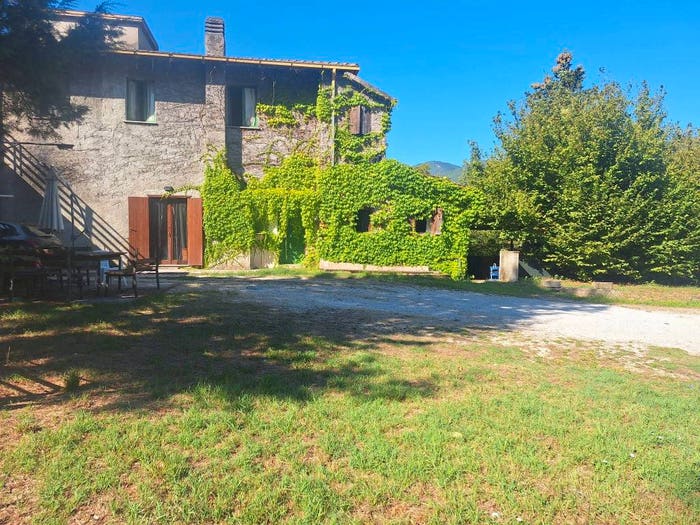 Casa con 6 locali in vendita in Via Fonte del Pioppo, Contigliano