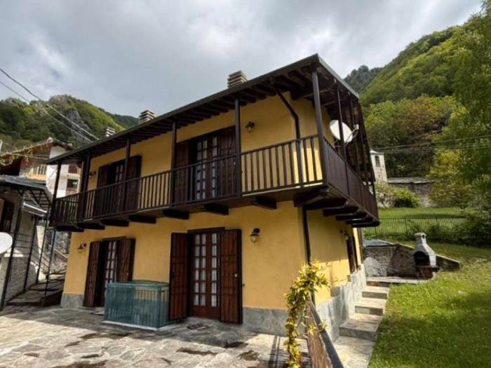 Casa con 5 locali in vendita in Frazione Rongorbogno, Ribordone