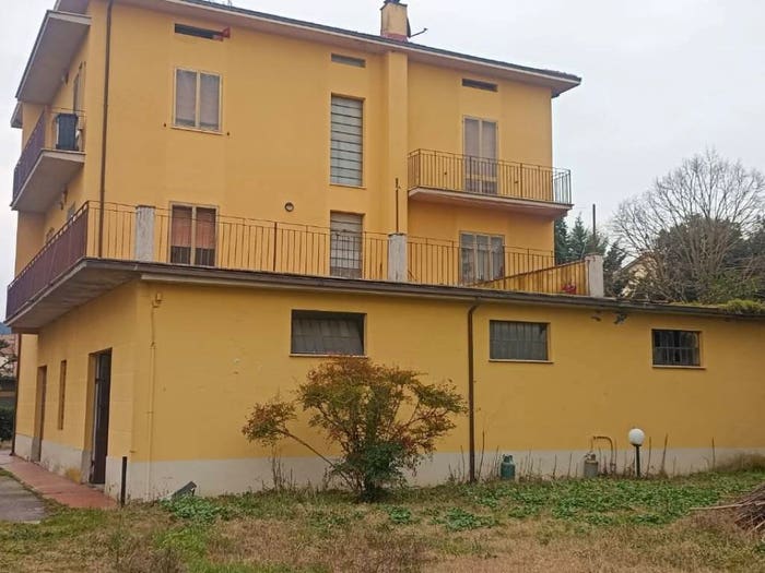 Casa con 6 locali in vendita in Terontola, Cortona
