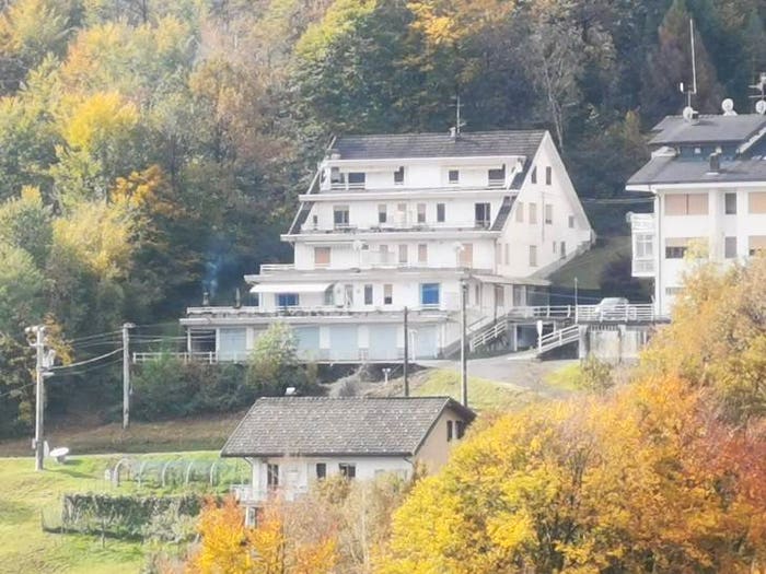 Casa bilocale in vendita in Frazione Tese, Traves