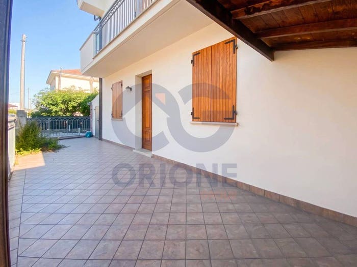 Casa trilocale in vendita in Via Piero Gobetti, Cattolica