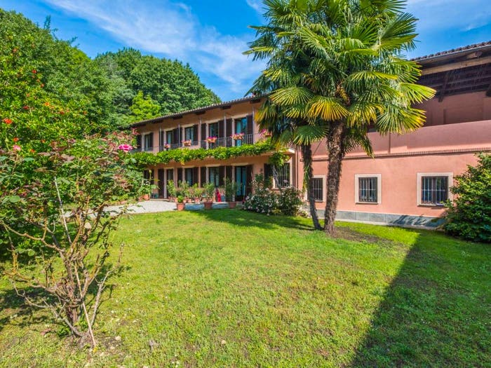 Casa con 6 locali in vendita in Collina, Pinerolo