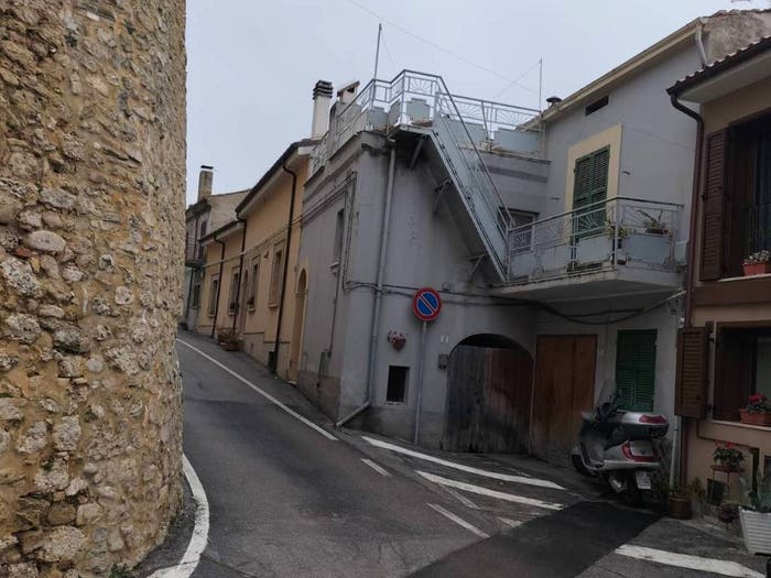 Casa quadrilocale in vendita in Rione Palazzo, Centro, Crecchio