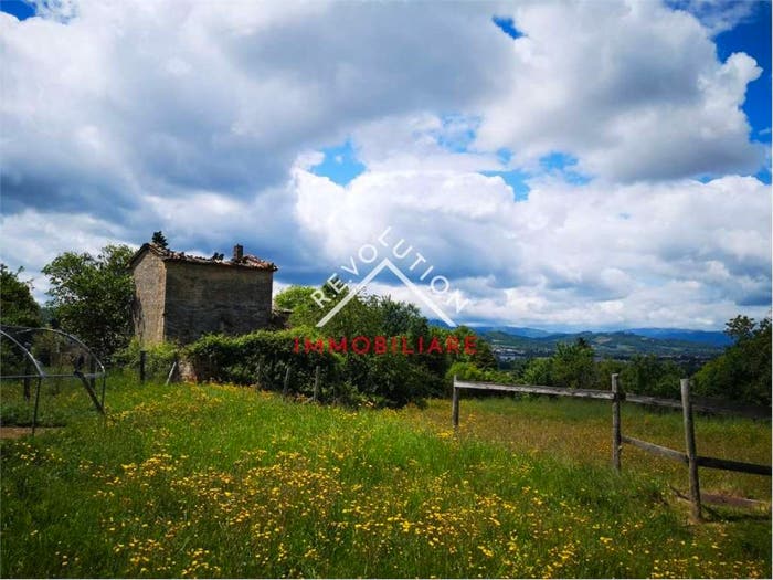 Casa con 6 locali in vendita in Titta, Città di Castello
