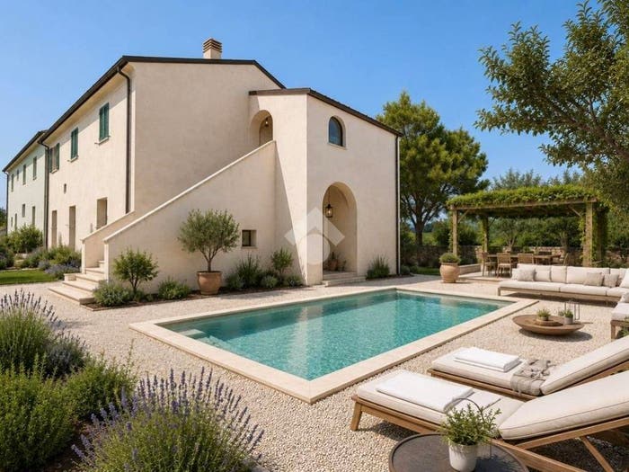 Casa con 6 locali in vendita in Contrada Colle Maggio, Penne