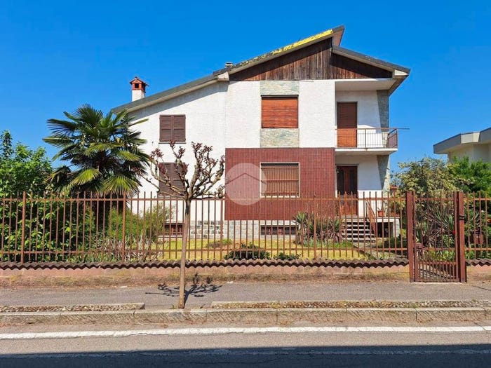 Casa con 5 locali in vendita in Via A Volta, Marcallo, Marcallo con Casone