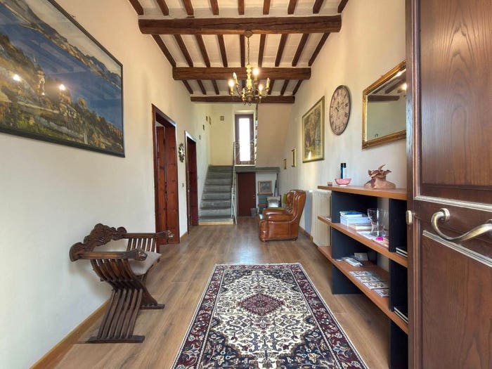 Casa con 6 locali in vendita in Via Sarzanese, Santa Maria a Colle Ponte San Pietro, Lucca