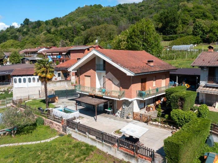 Casa con 6 locali in vendita in Via Motetto, Rifreddo