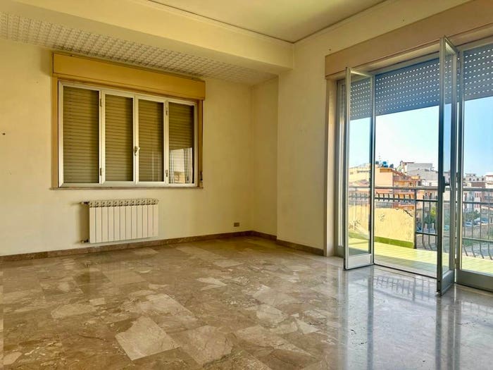 Appartamento con 6 locali in vendita in Via Longano, Centro, Barcellona Pozzo di Gotto