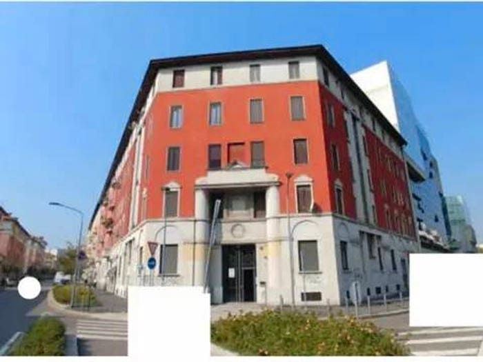 Appartamento trilocale in vendita in Via Polesine, Corvetto, Milano
