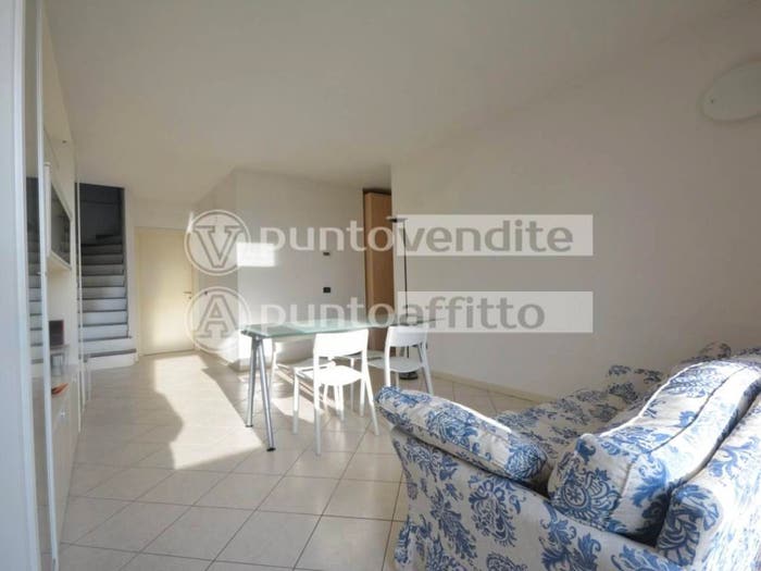 Appartamento quadrilocale in vendita in Viale Castruccio Castracani, Arancio, Lucca