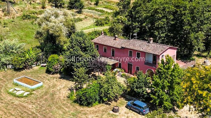 Casa con 6 locali in vendita in Via Serralta, Buggiano