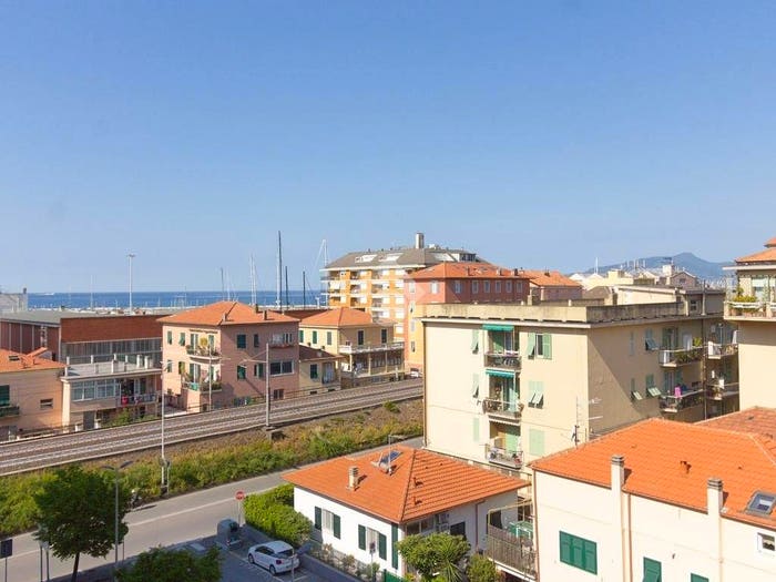 Appartamento quadrilocale in vendita in Corso Genova, Centro, Lavagna