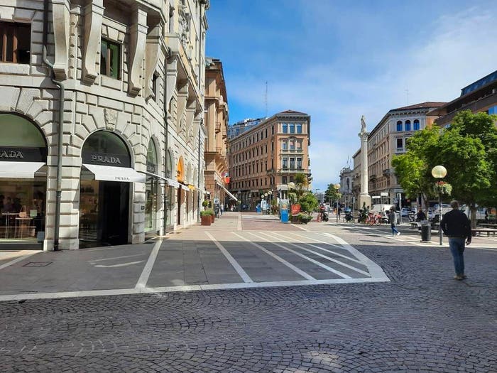 Appartamento con 5 locali in vendita in Piazza Giuseppe Garibaldi, Piazze Duomo, Padova