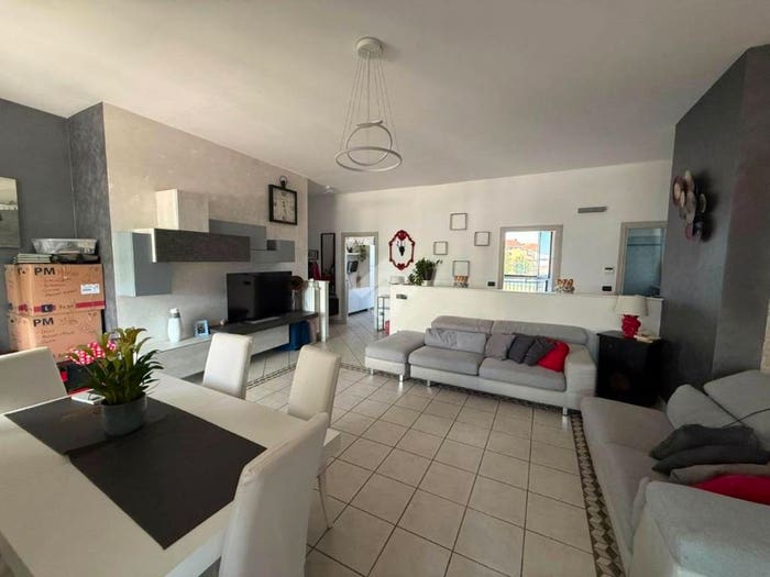 Appartamento con 5 locali in vendita in Via antonio gramsci, Centro, Borgaro Torinese