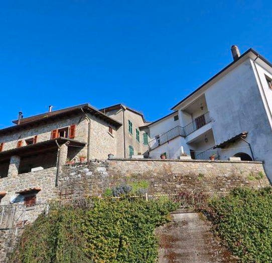 Casa con 6 locali in vendita in Località Magliano, Magliano, Fivizzano