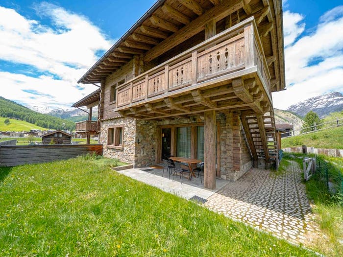 Appartamento trilocale in vendita in Via Pemont, Livigno