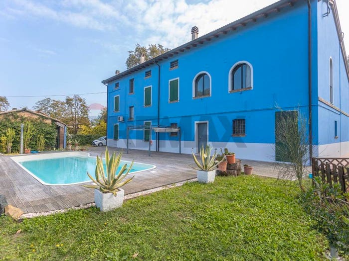 Appartamento con 6 locali in vendita in Via Trieste, Centro, Fidenza
