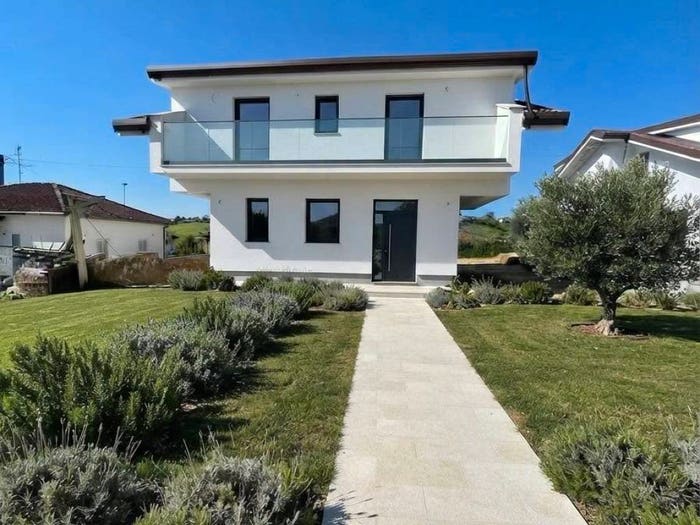 Casa quadrilocale in vendita in Torrice