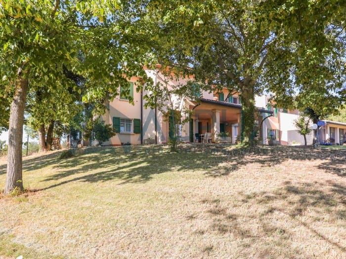 Casa con 5 locali in vendita in Via Emilia per Melatello, Case Lago, Forlimpopoli