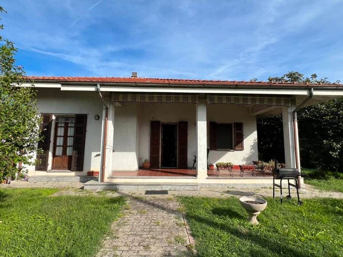 Casa quadrilocale in vendita in Via Mensi, Baracconi, Alluvioni Piovera